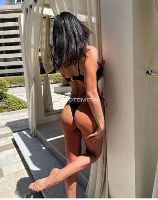 Фото Моника